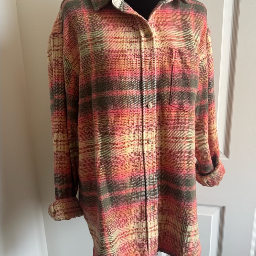 American Eagle Women’s Flannel Plaid Long Sleeve Button-Up Shirt Multicolor